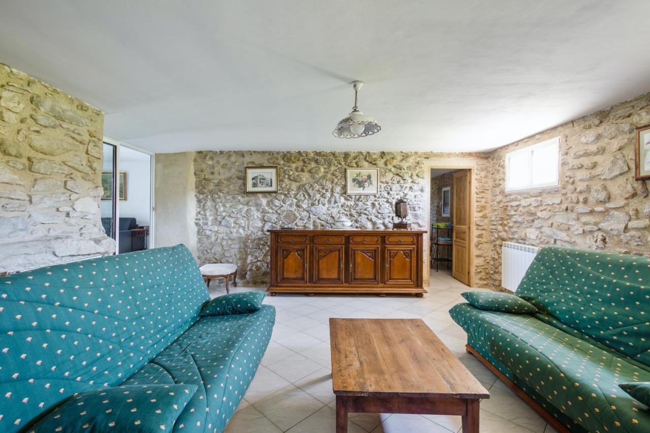 Villa Charmante A La Tour-D'Aigues Avec Piscine Privee المظهر الخارجي الصورة