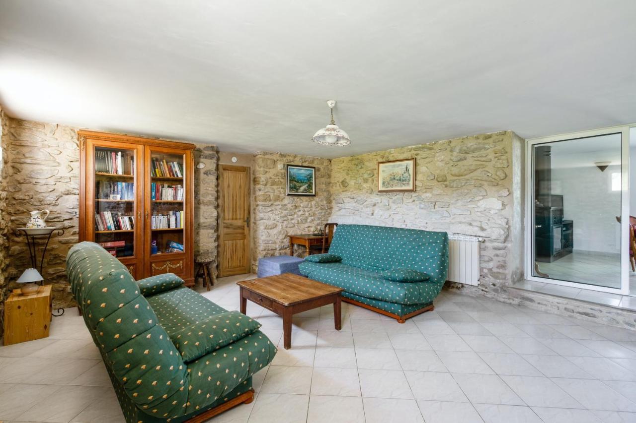 Villa Charmante A La Tour-D'Aigues Avec Piscine Privee المظهر الخارجي الصورة